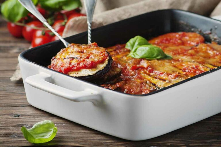 Parmigiana di melanzane grigliate: la ricetta facile e leggera