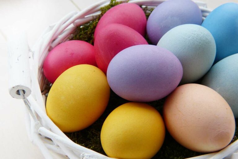 Ecco Come Colorare Le Uova Sode Di Pasqua