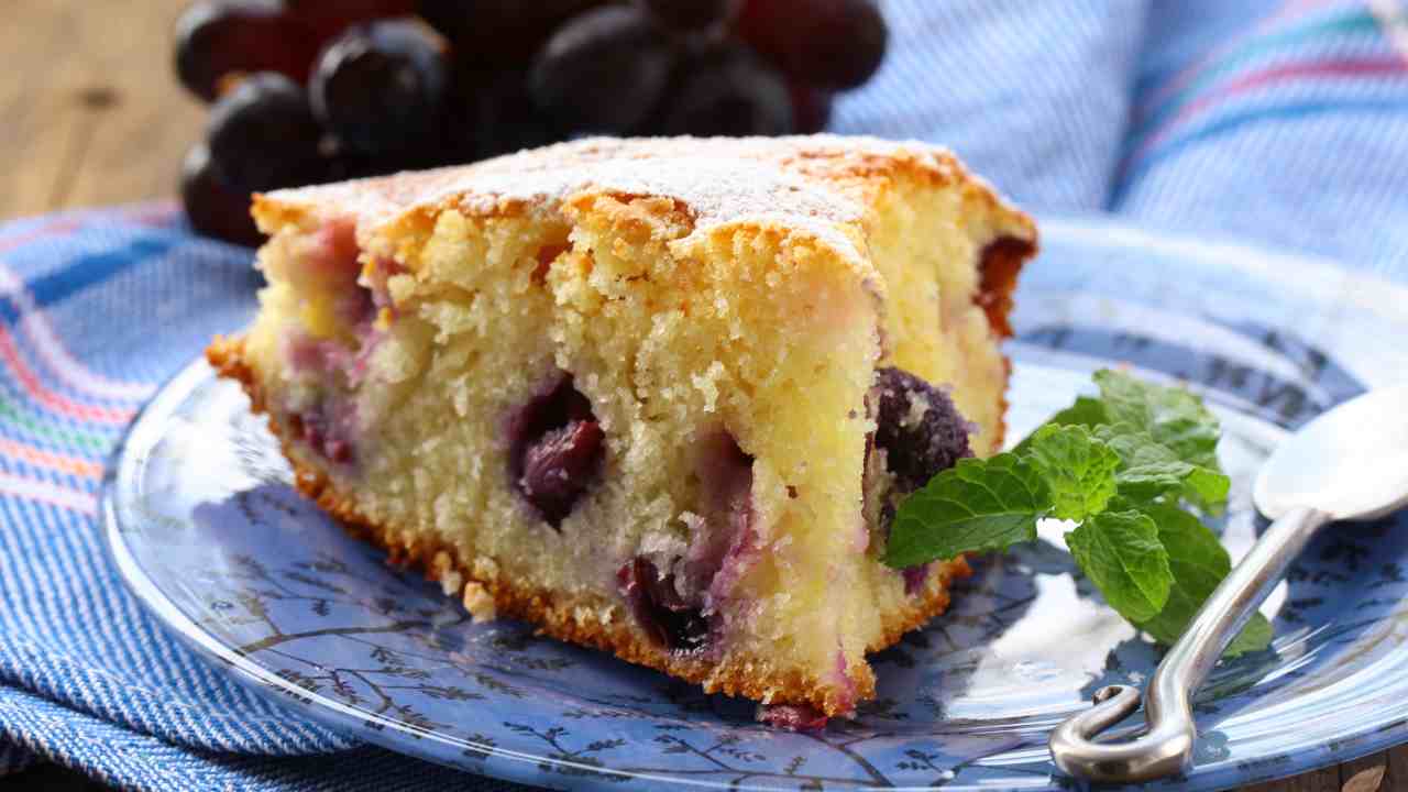 torta di uva fragola