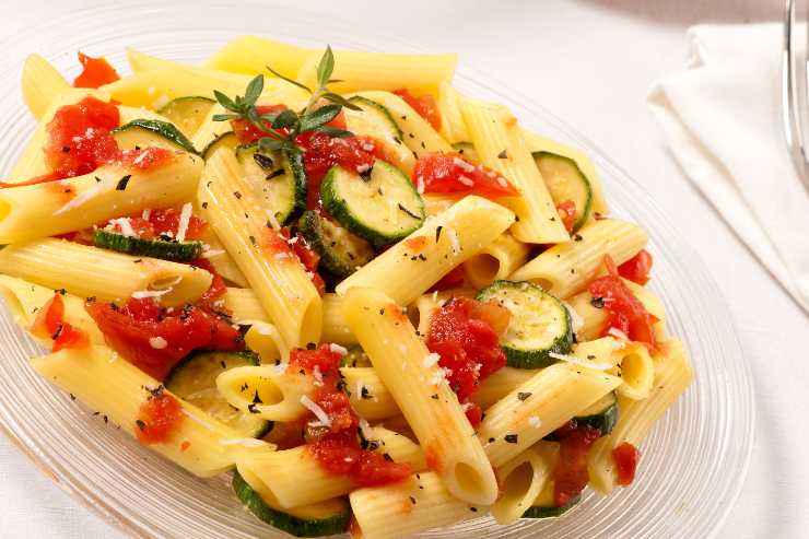 pasta zucchine e pomodori