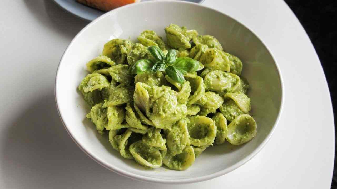 orecchiette pesto rucola