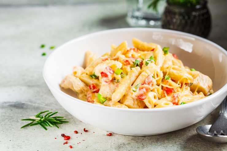 pasta con crema di peperoni