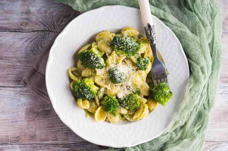 orecchiette con broccoli