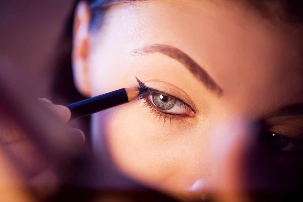 Occhio incappucciato : ecco come realizzare un trucco perfetto